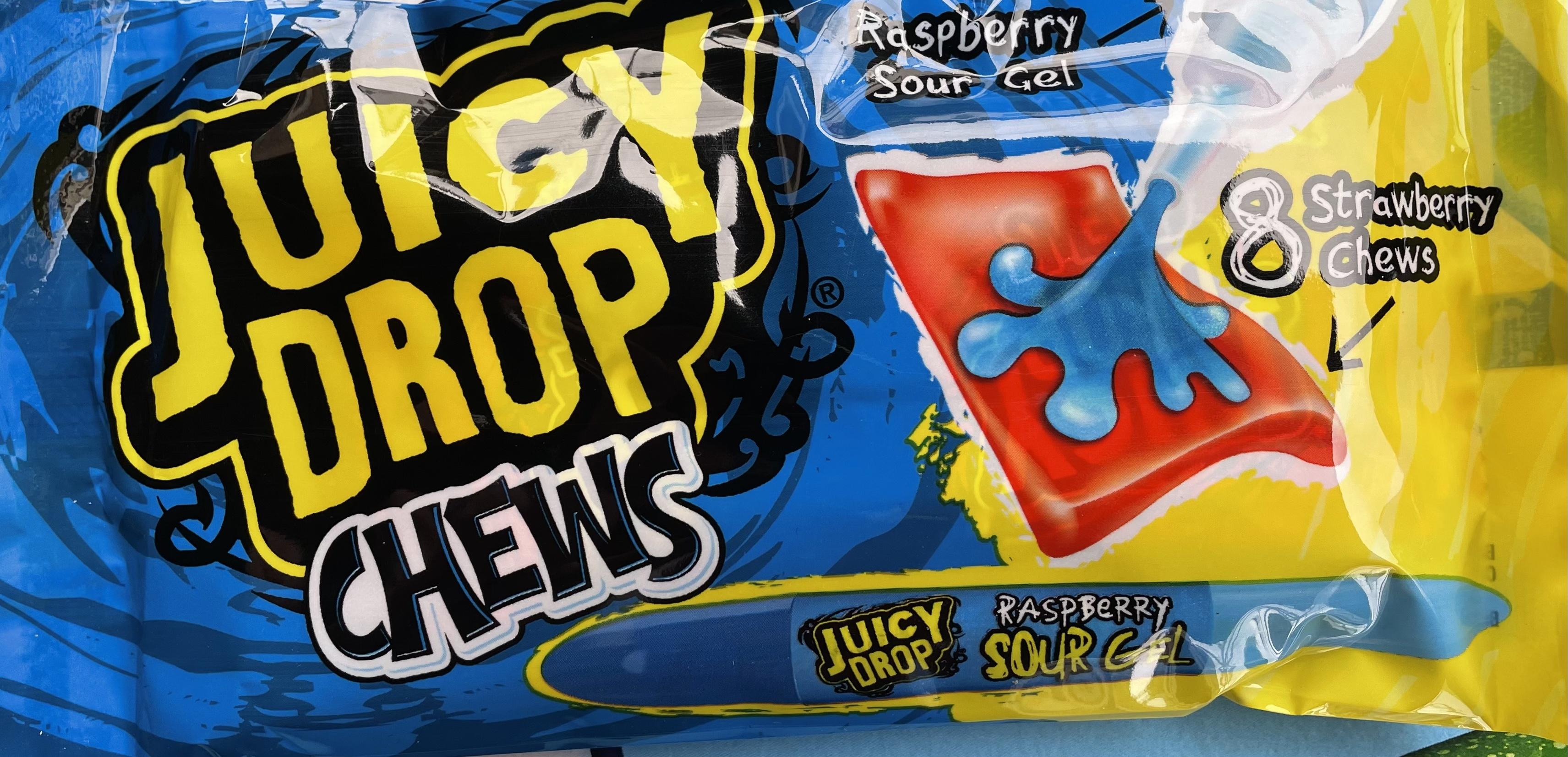 Bazooka juicy drops chews with a raspberry sour gel