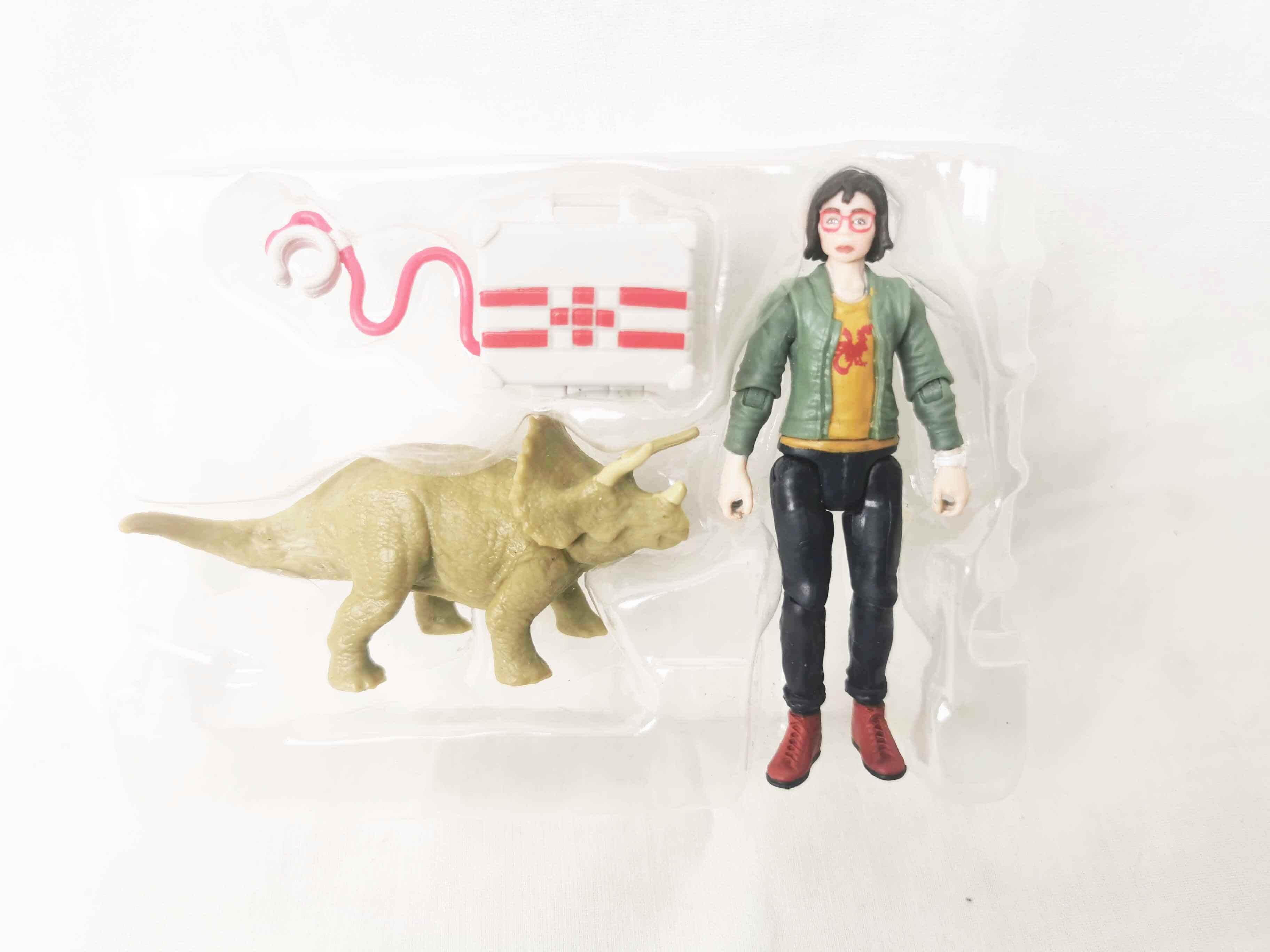 Jurassic World Action Figure Zia & Triceratops 3.75 Action figure Mattel