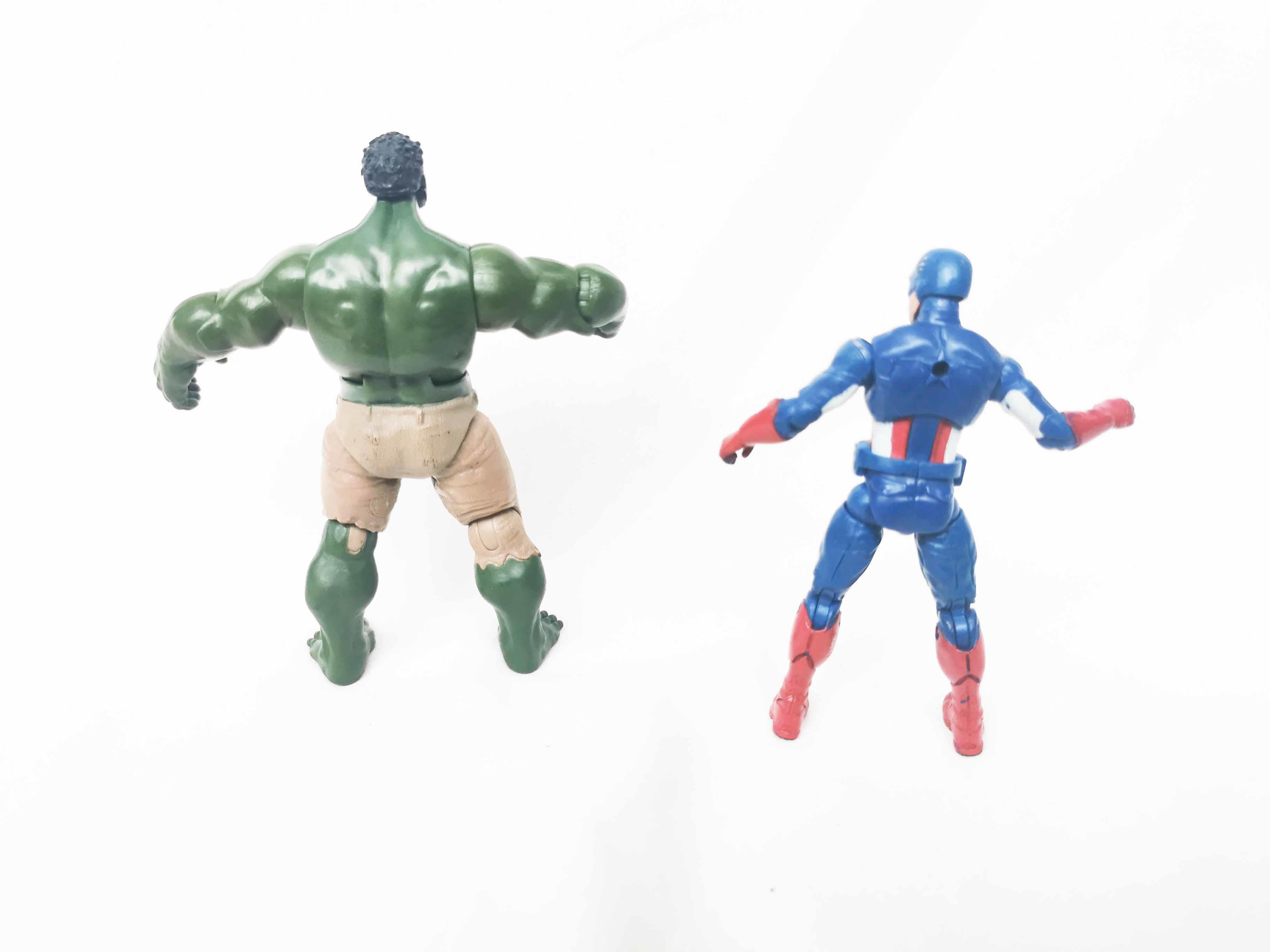 The Hulk and Captain America Marvel Universe Avengers Movie 3.75 Action figures