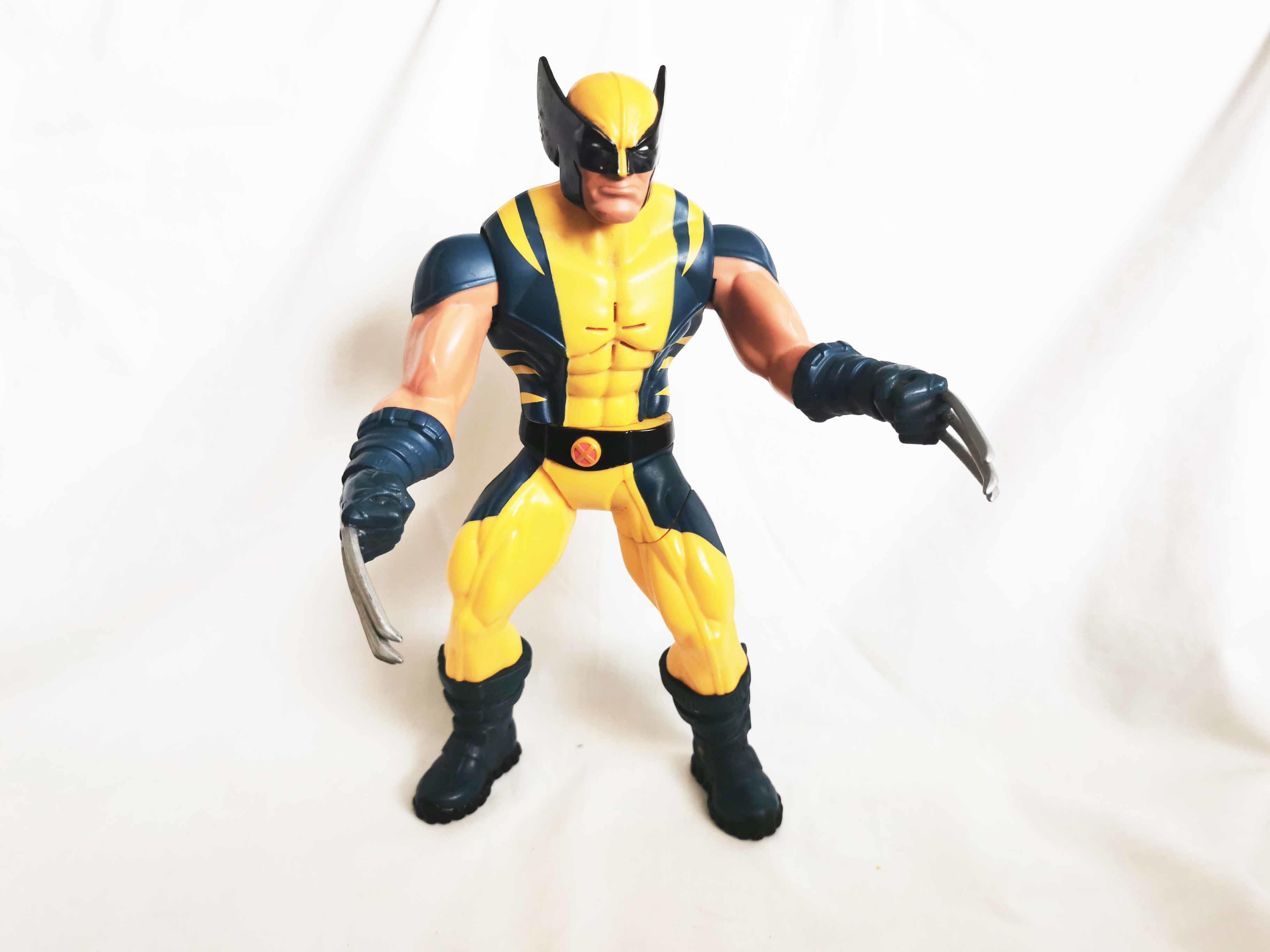 Marvel Wolverine Claw Slash Wolverine Talking Action Figure 12 Scale