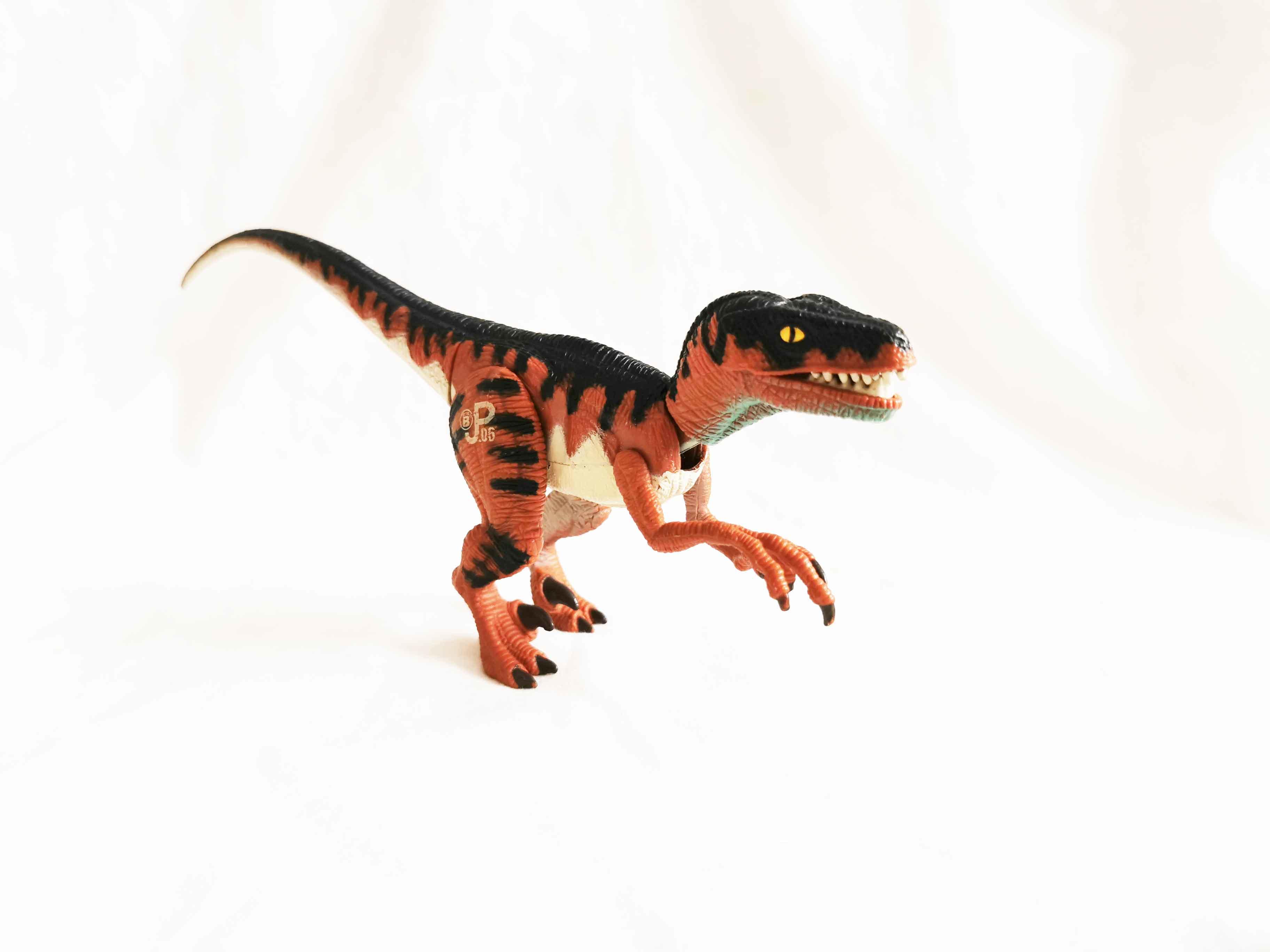 Jurassic Park  Raptor Velociraptor Loose Action Figure Orange 4 Scale