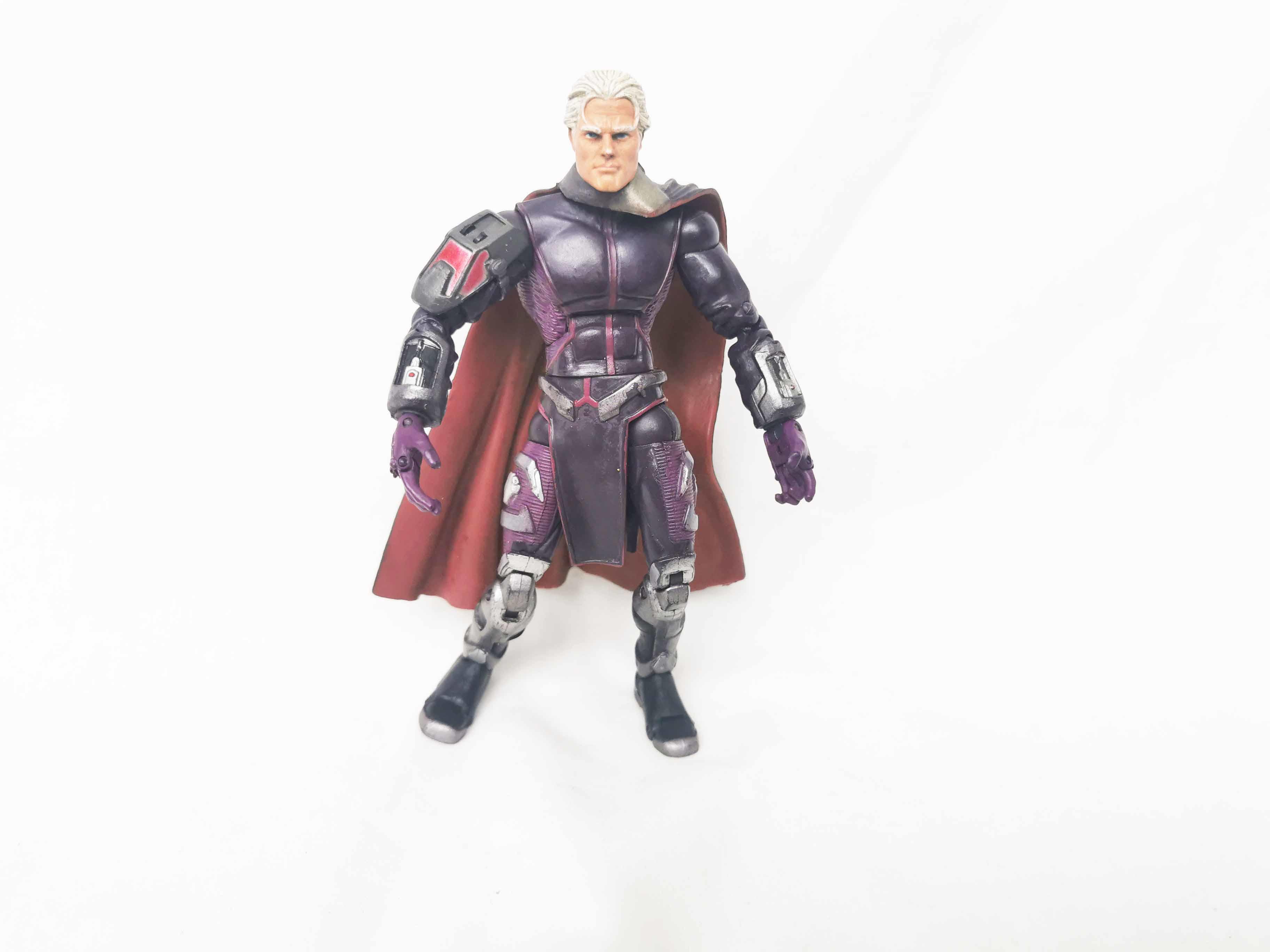 Magneto X-Men Marvel Legends Action Figure 6 Action Figure Toybiz