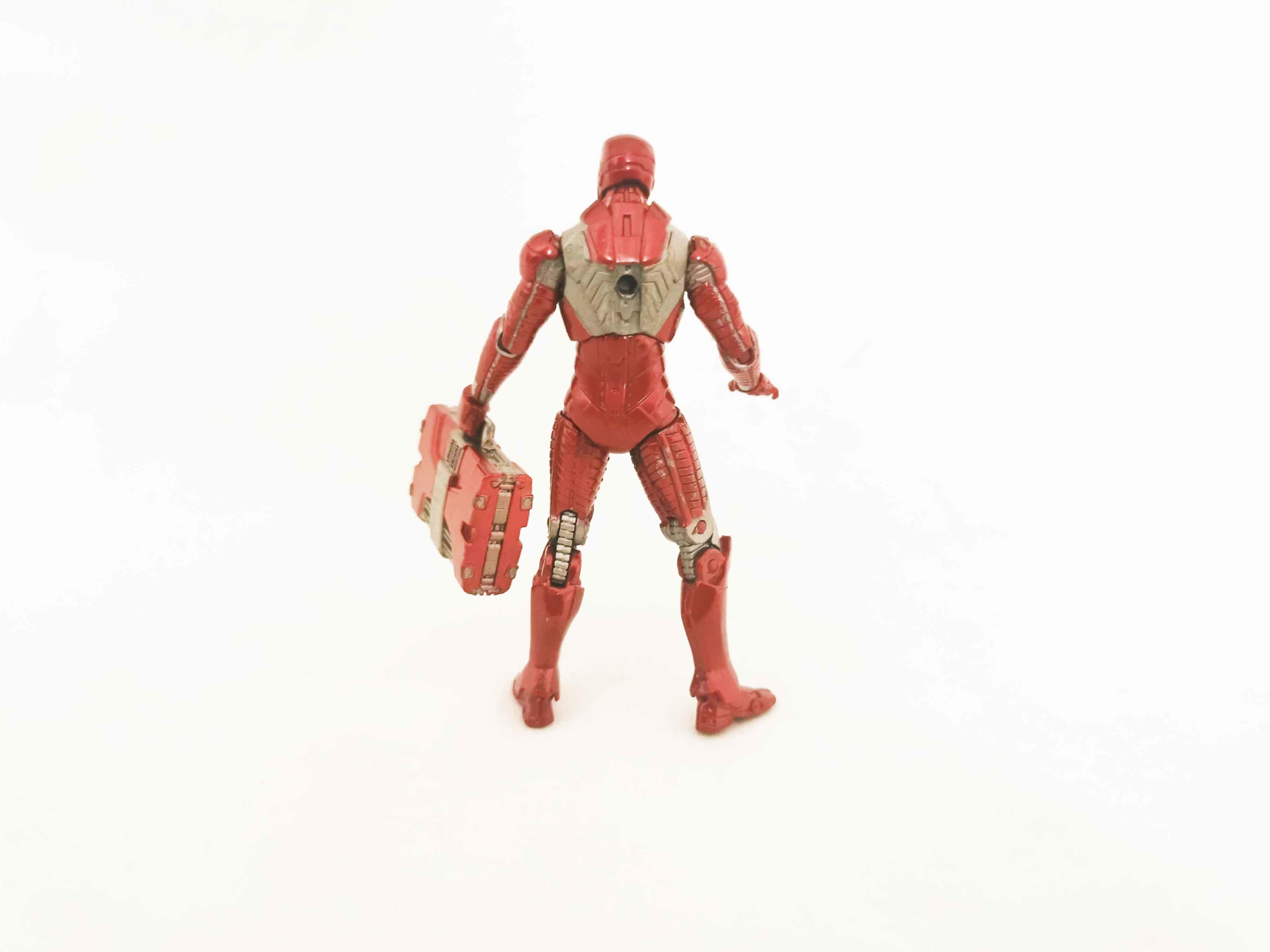 Iron man Mark 5 with Briefcase Marvel Universe Action figure 3.75 Hasbro