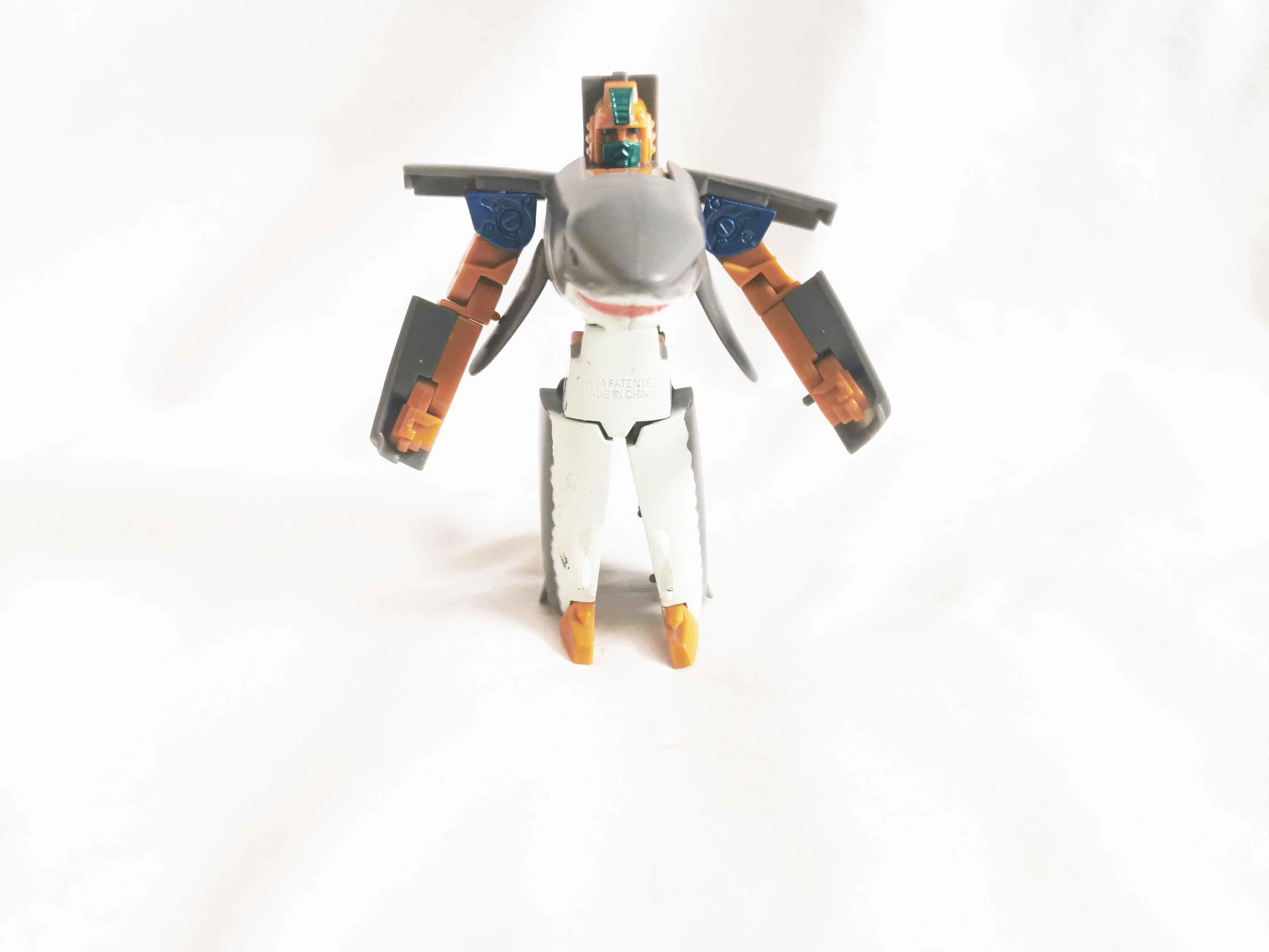 Shark 2025 transformer toy