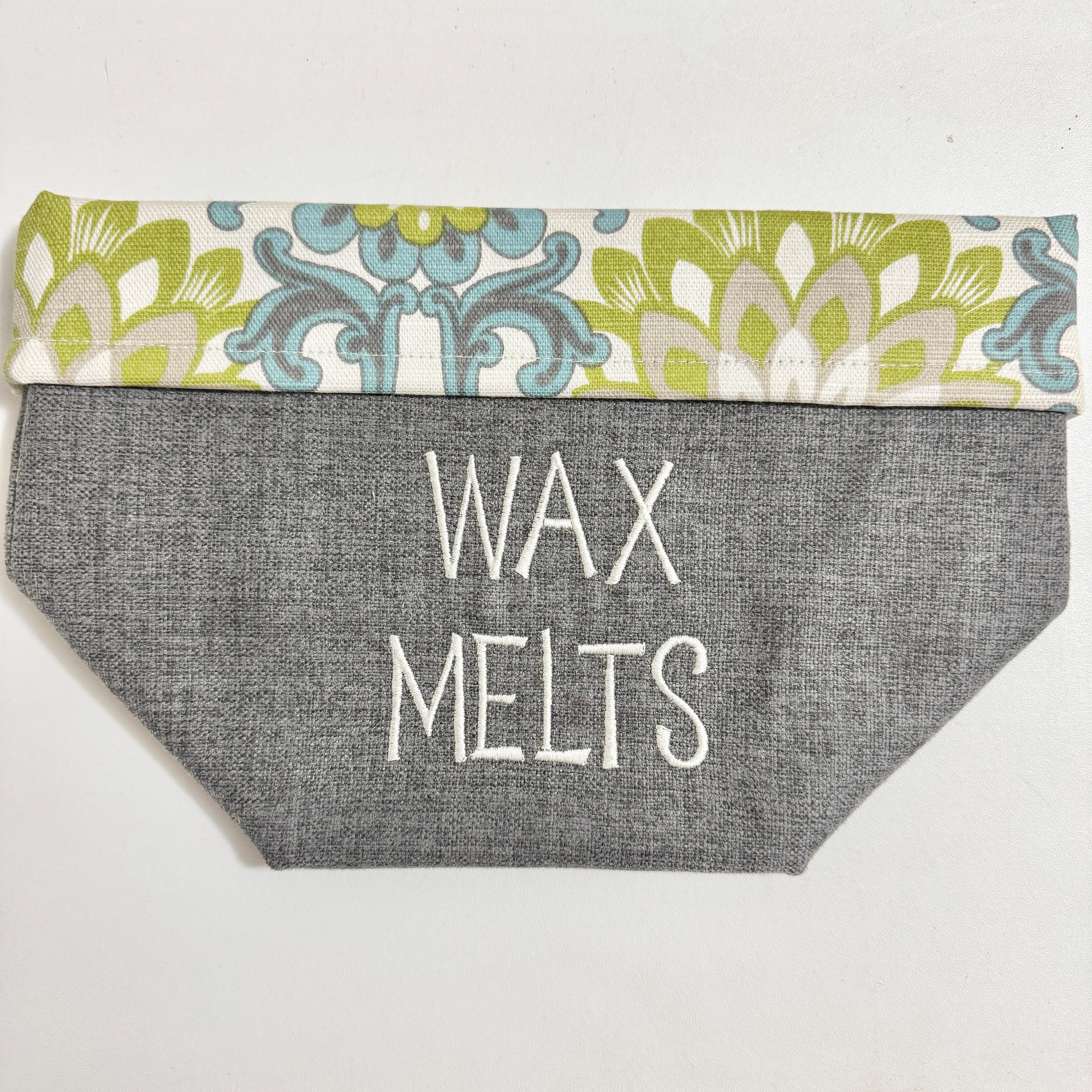 flat image of wax melt storage basket