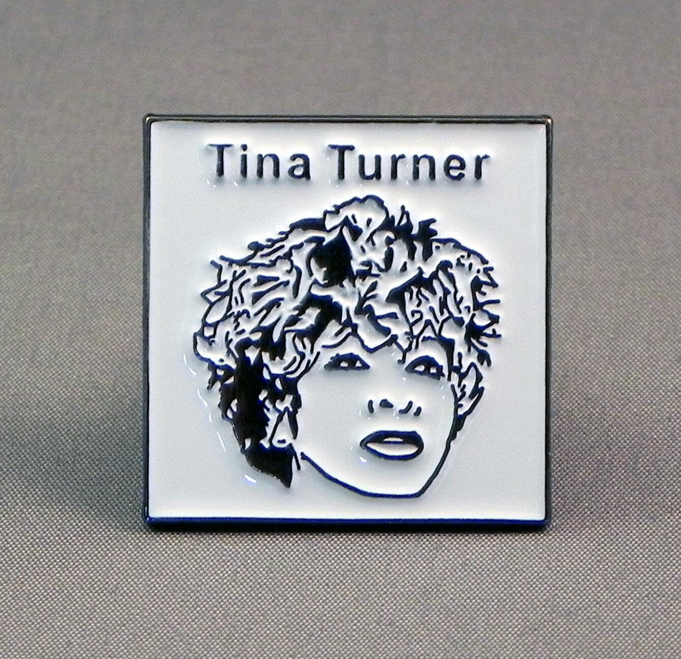 20-x-tina-turner-pin-badges