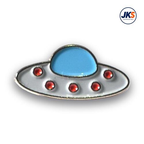 20 x UFO - Flying Saucer Pin Badges