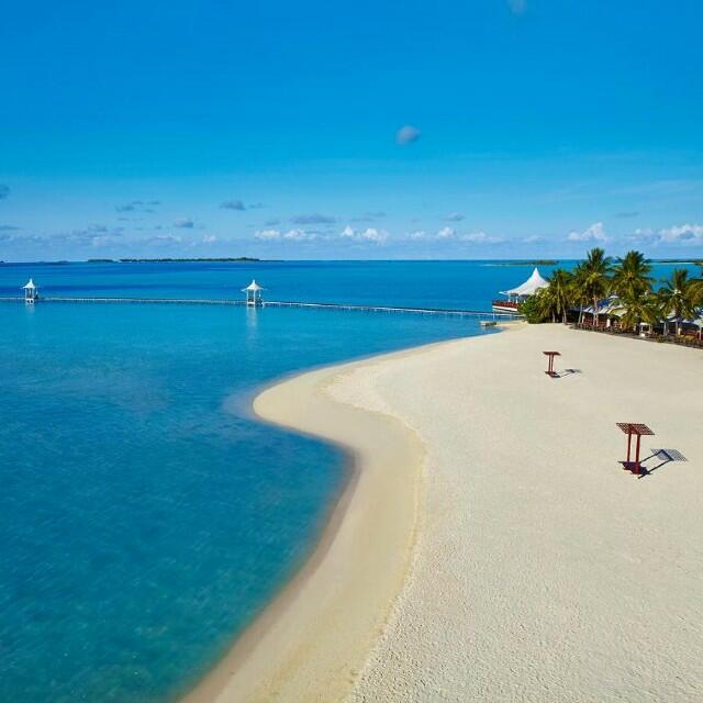 4* Cinnamon Hakuraa Huraa Maldives Water Bungalows All Inclusive