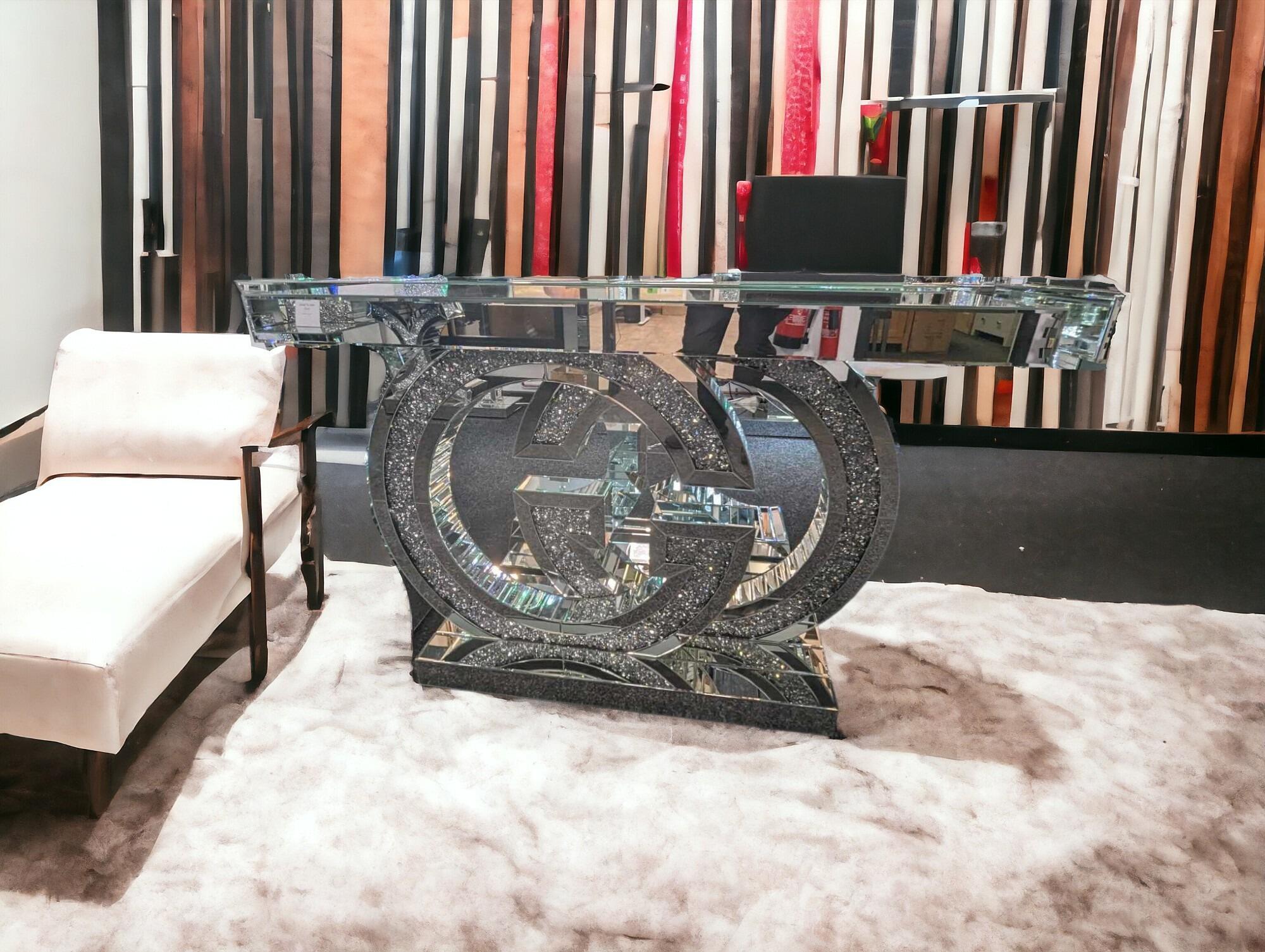 GG - Mirrored console table