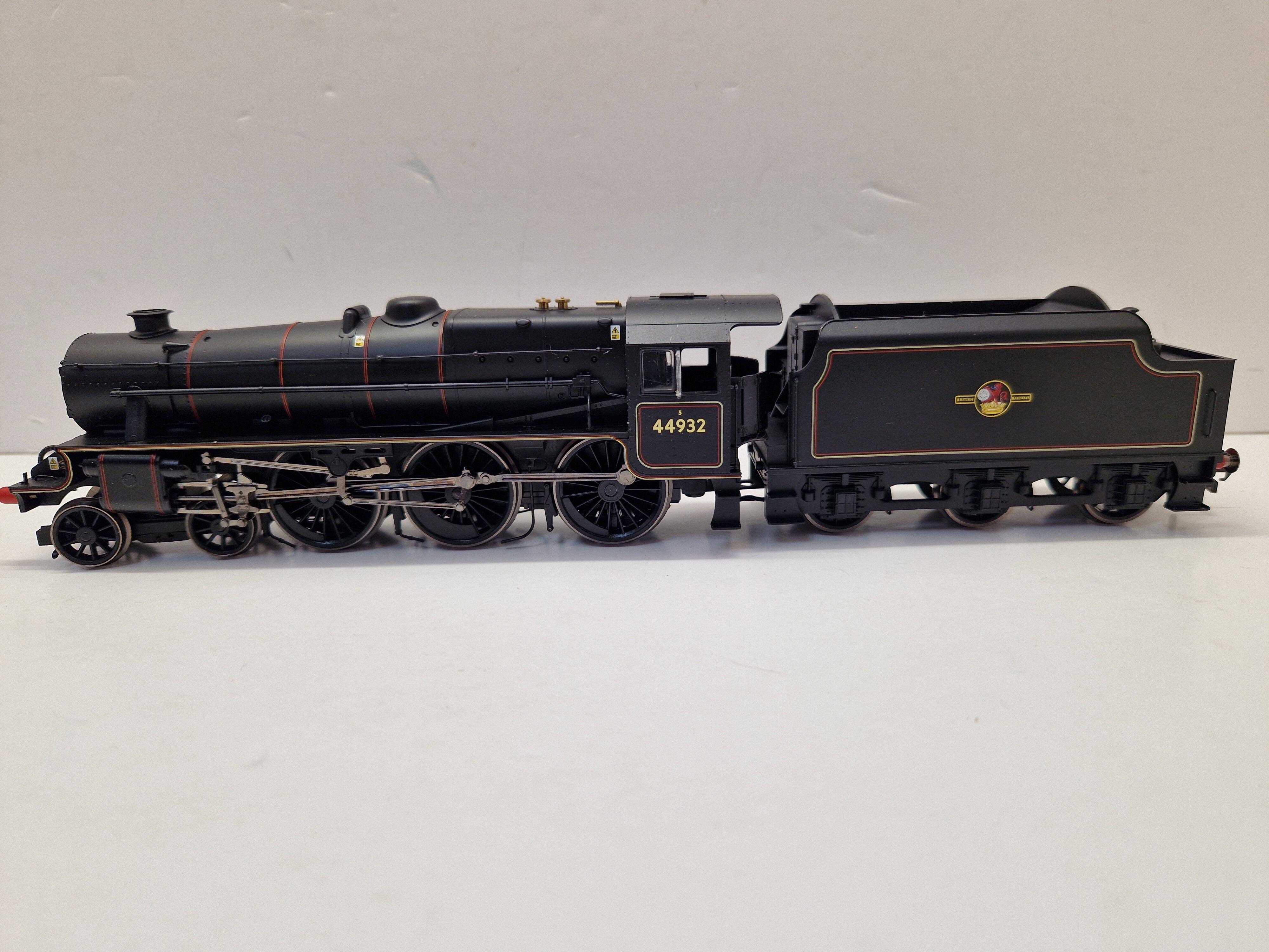 New and pre-owned trainsets an train packs