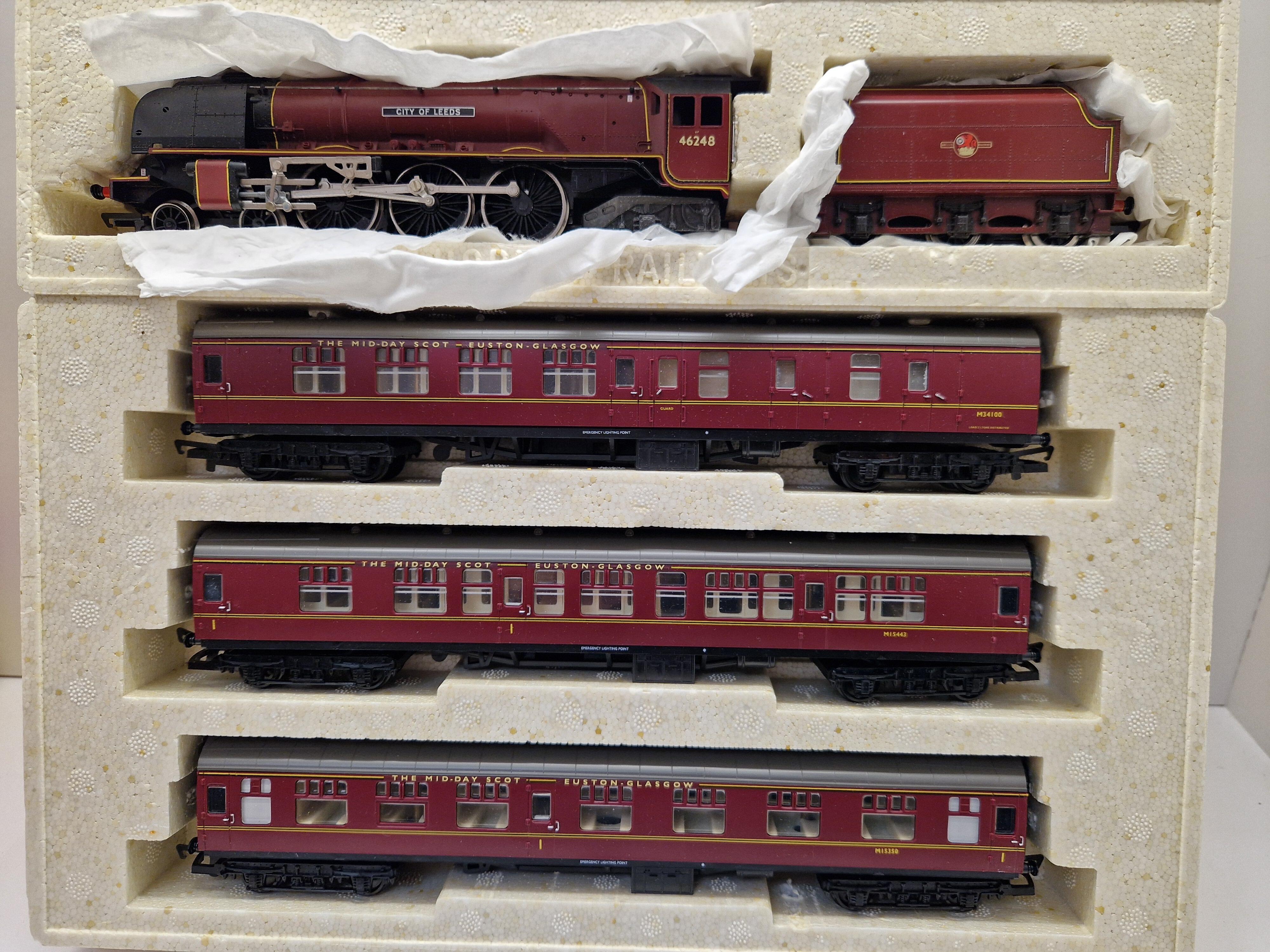 New and pre-owned trainsets an train packs