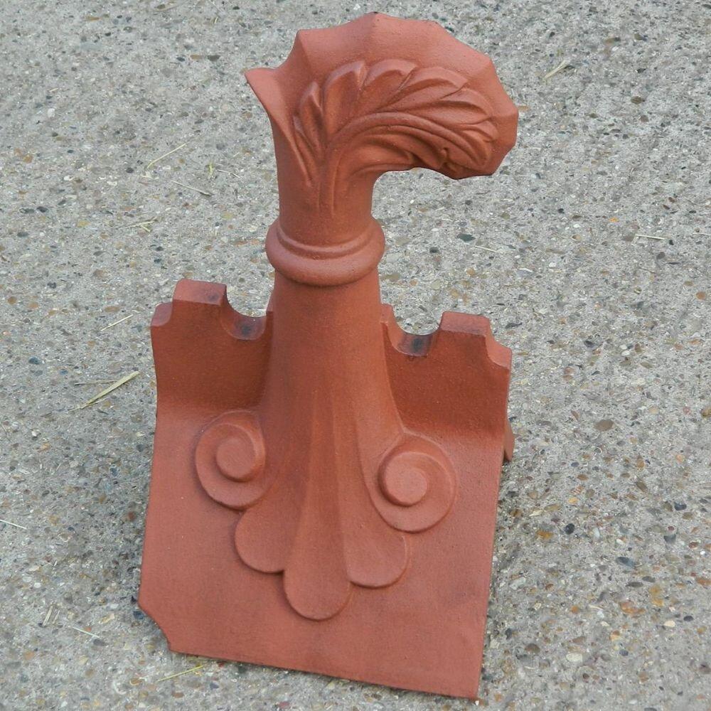 Castle scrolled curved leaf roof finial