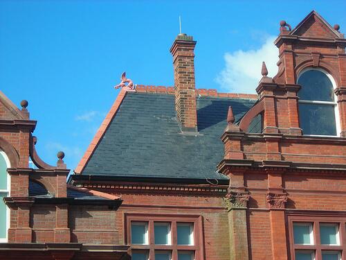 Forest_Hill_Replica_Roof_Dragon