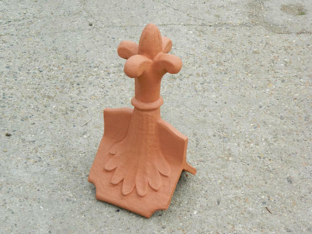 marley red smooth colour matched fleur finial