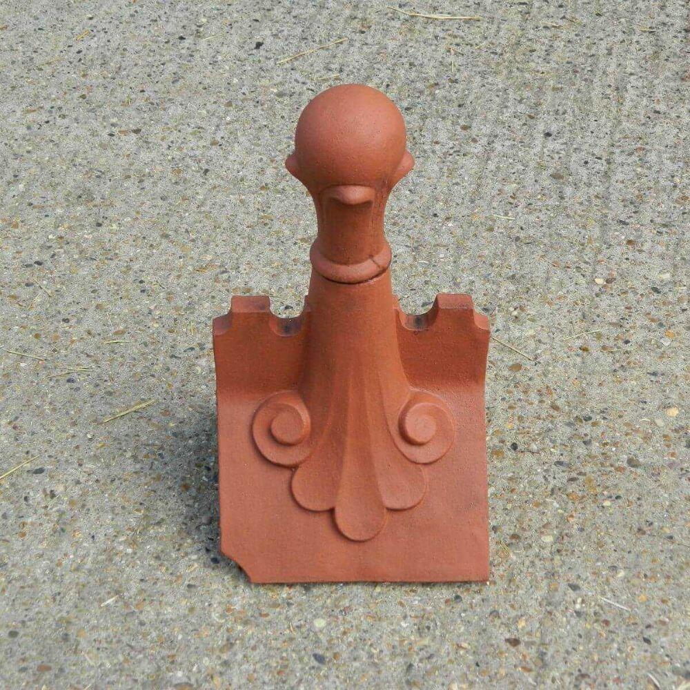 Castle scrolled 4 leaf ball roof finial