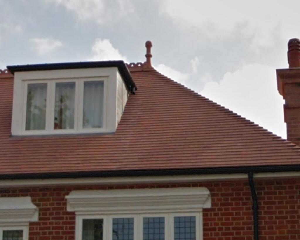 Feature Ridge Tiles And Decorative Ridge Tiles For Roofs