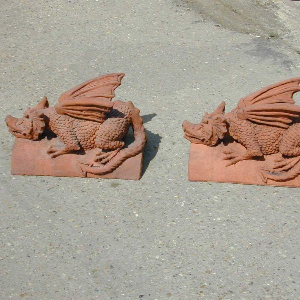 Pair of roof finial dragons