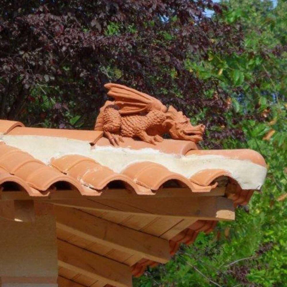 Finial dragon installed on a chinese tea house roof