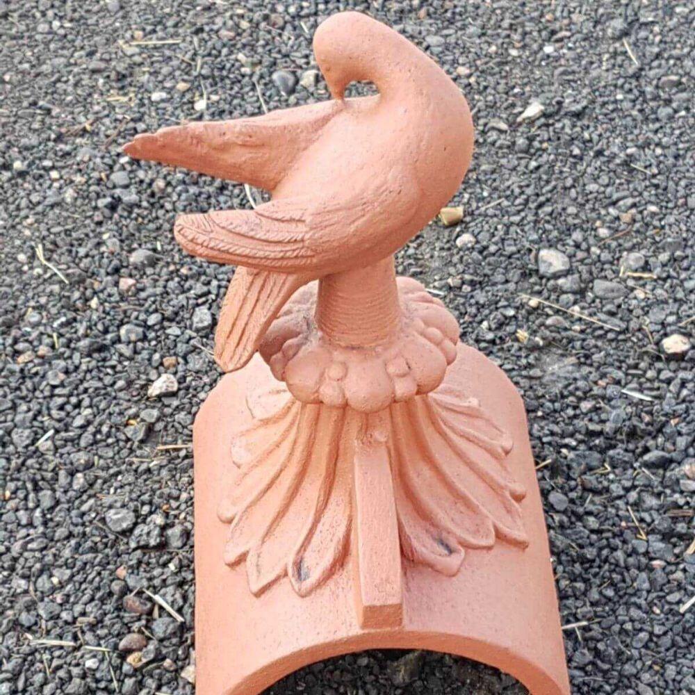 Dove roof finial half round