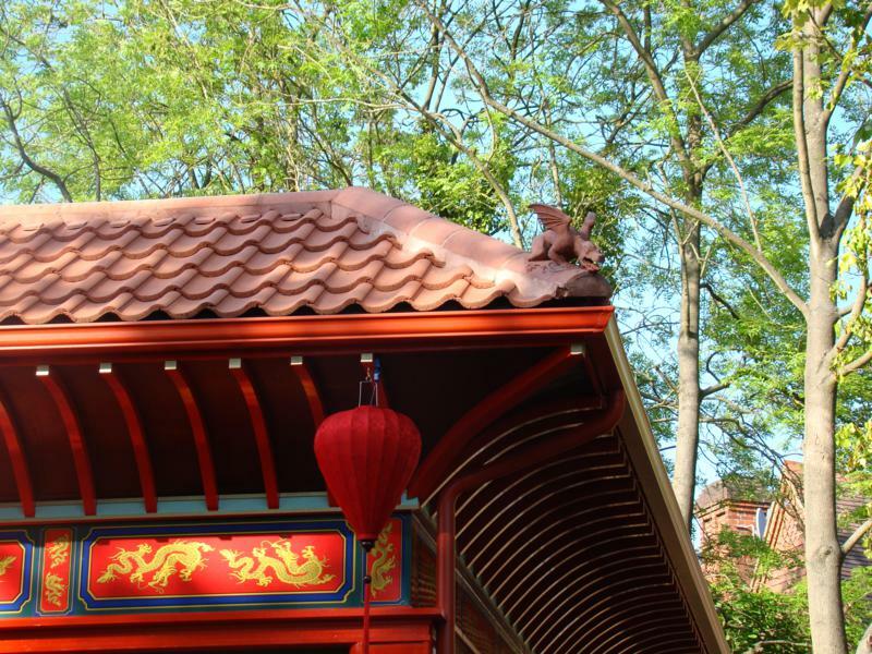 The Chinese Cultural Centre had a dragon sculpted for their roof