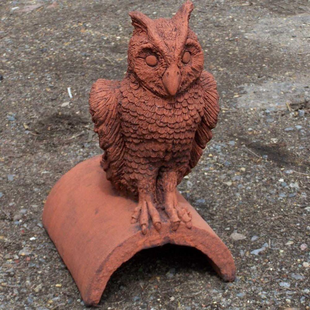 Owl roof finial