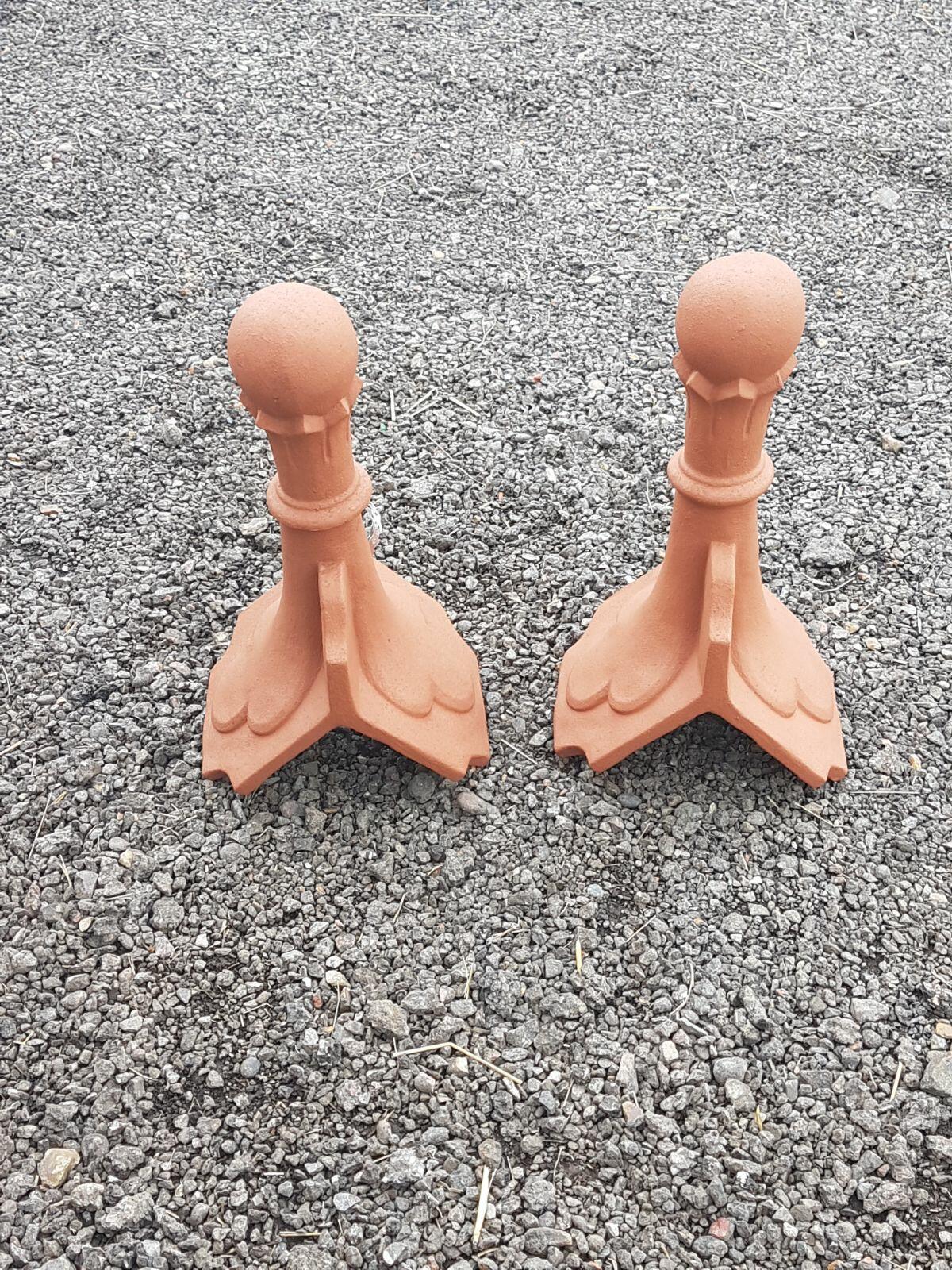 Redland rosemary clay red 80 ball finials colour match