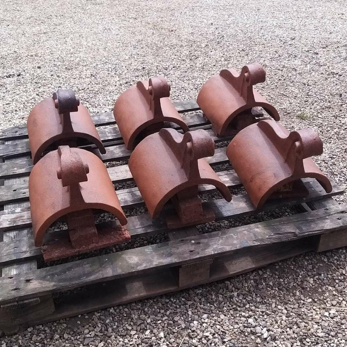 6 x colour matched terracotta swan neck finials