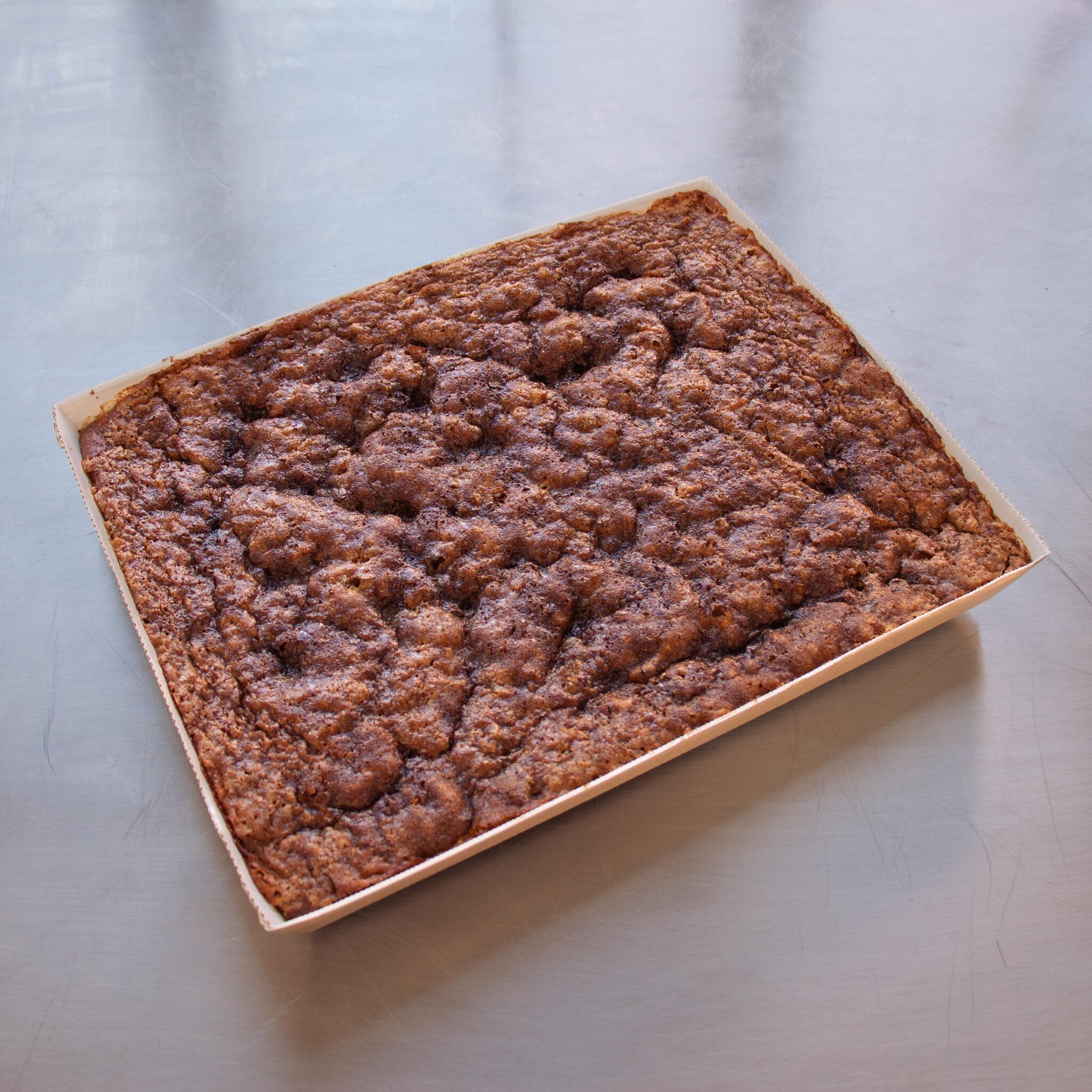 Apple Cinnamon Sheet Cake
